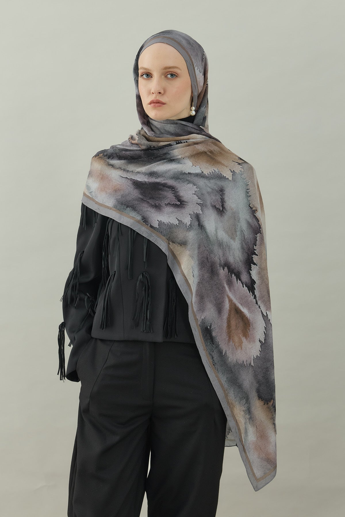 Fezah Prive Şal ve Eşarp Modelleri- {{ file.title }}