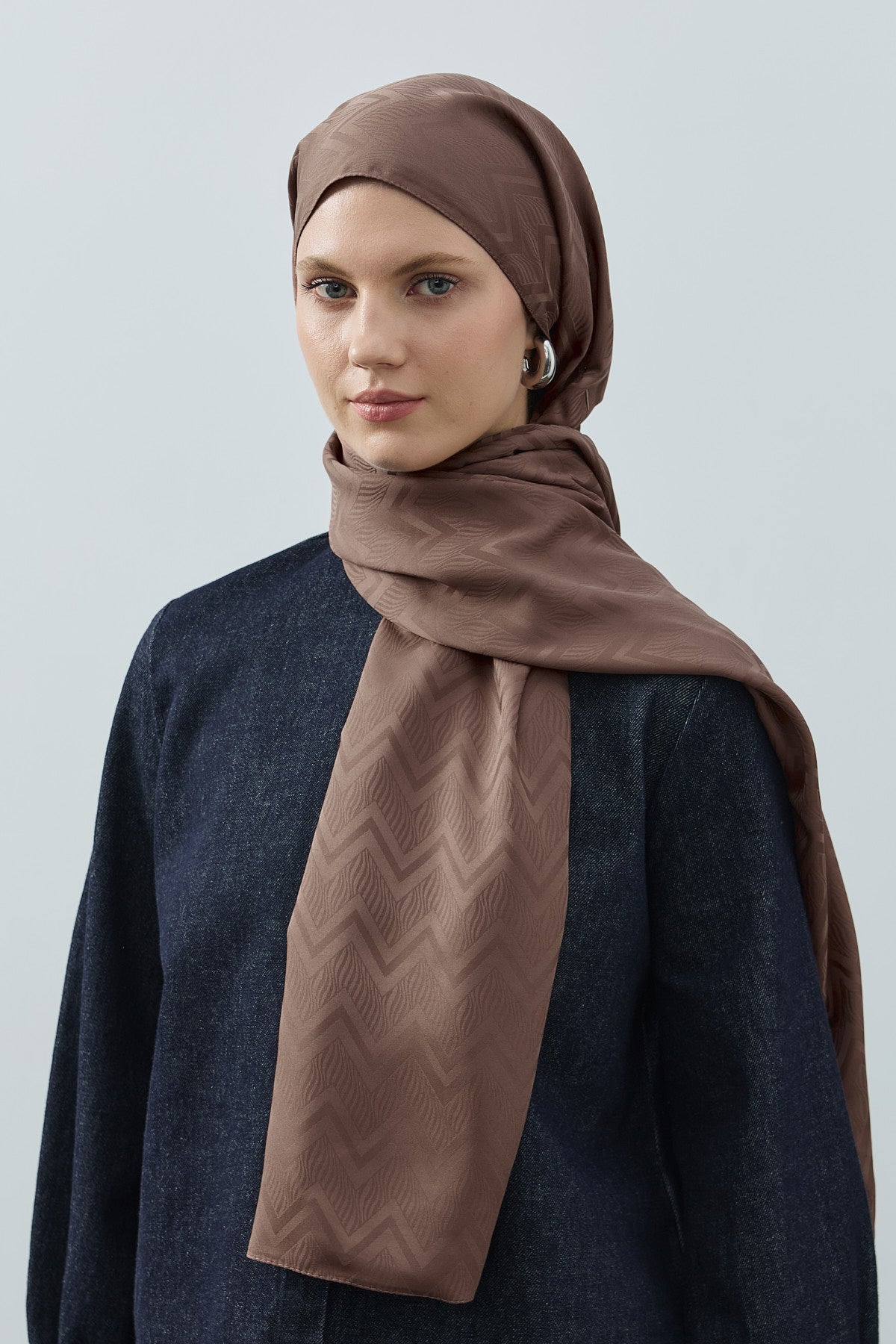 Fezah Prive Şal ve Eşarp Modelleri- {{ file.title }}