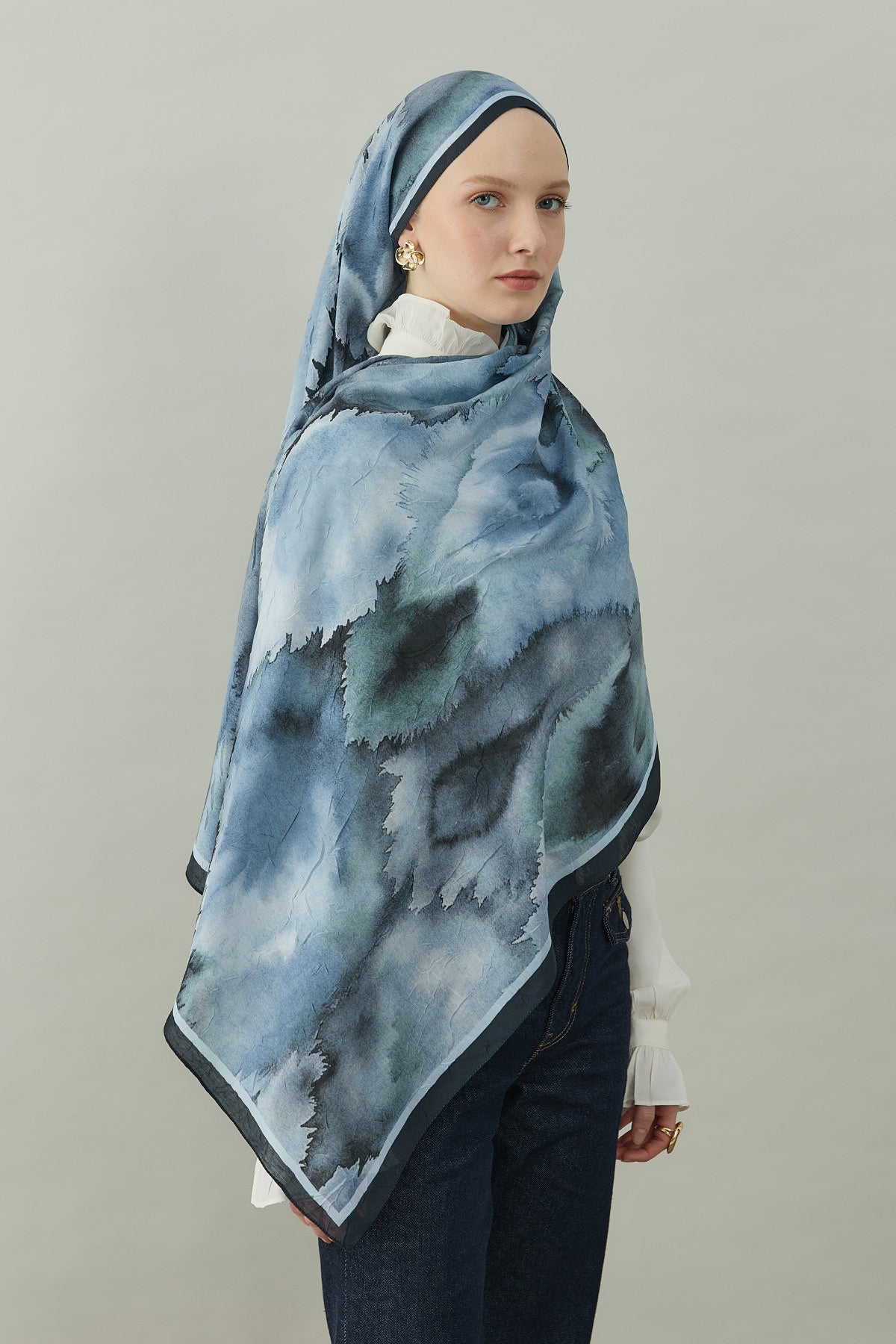 Fezah Prive Şal ve Eşarp Modelleri- {{ file.title }}