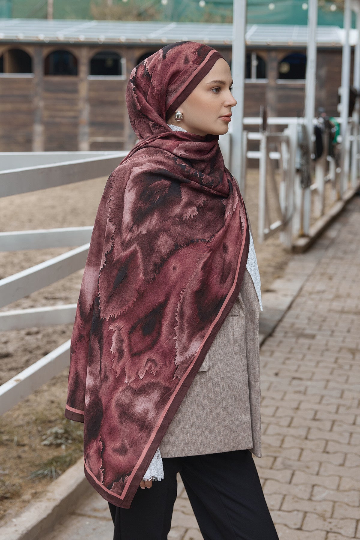 Fezah Prive Şal ve Eşarp Modelleri- {{ file.title }}