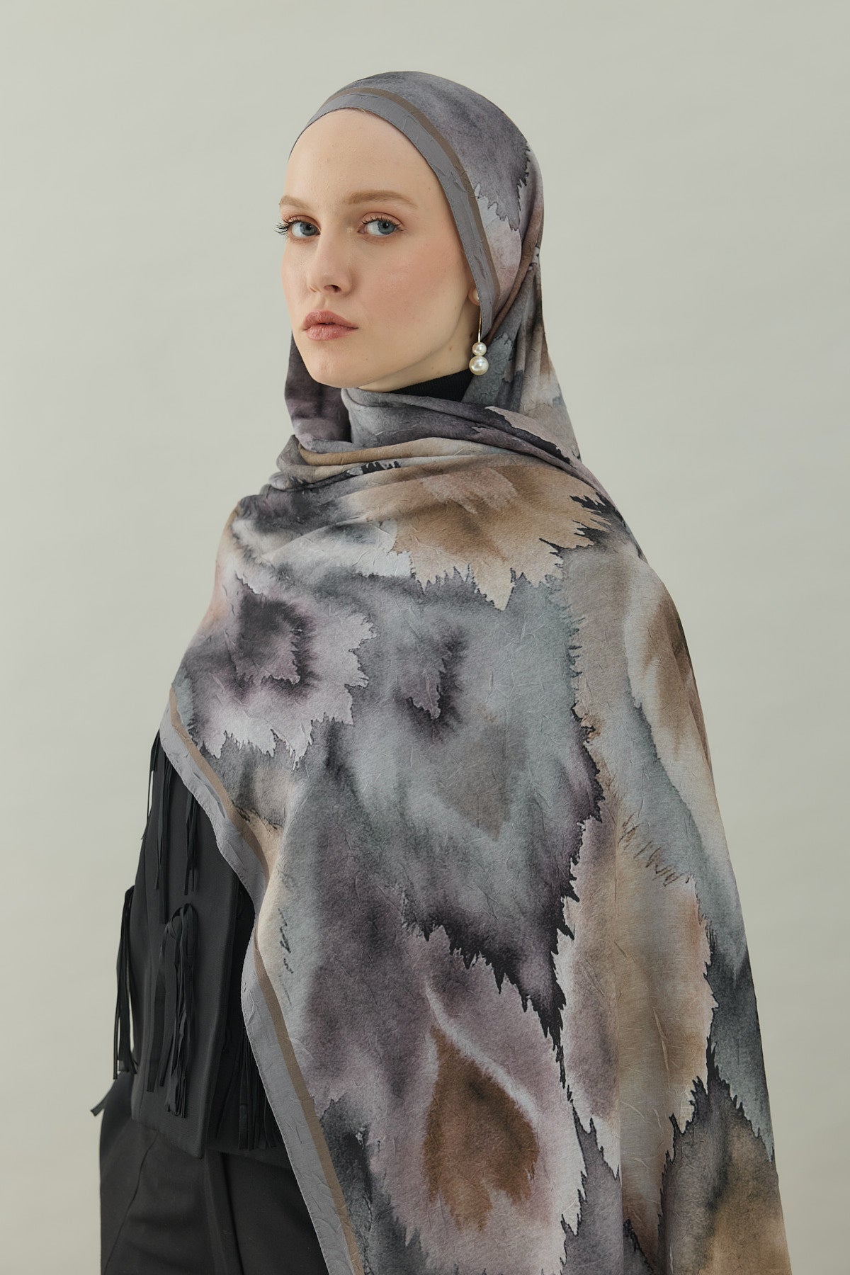 Fezah Prive Şal ve Eşarp Modelleri- {{ file.title }}