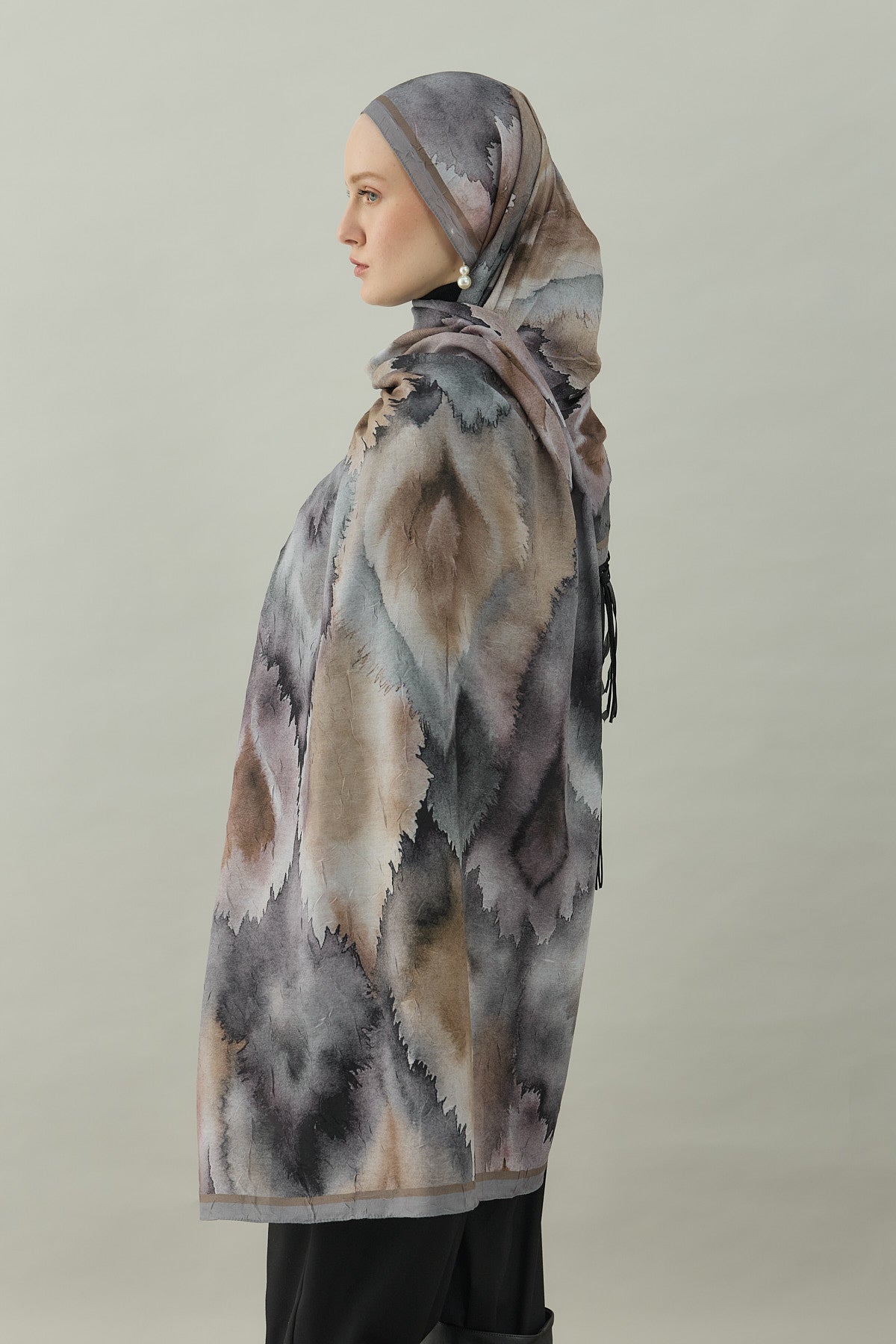 Fezah Prive Şal ve Eşarp Modelleri- {{ file.title }}