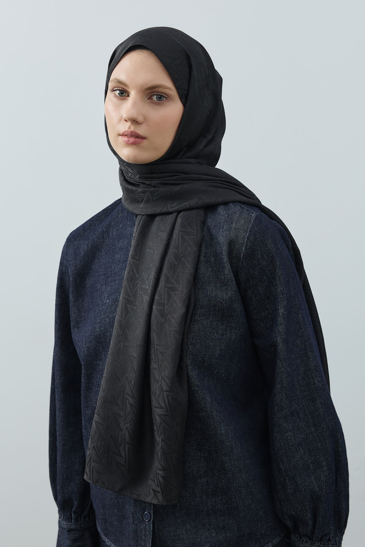 Fezah Prive Şal ve Eşarp Modelleri- {{ file.title }}