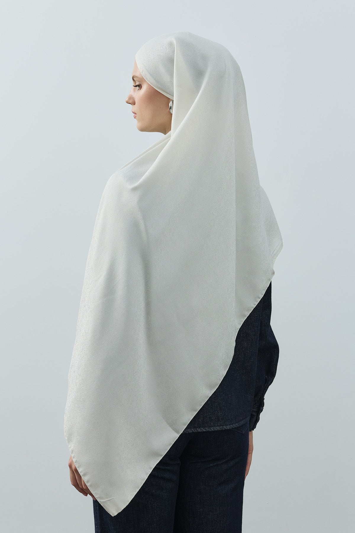 Fezah Prive Şal ve Eşarp Modelleri- {{ file.title }}