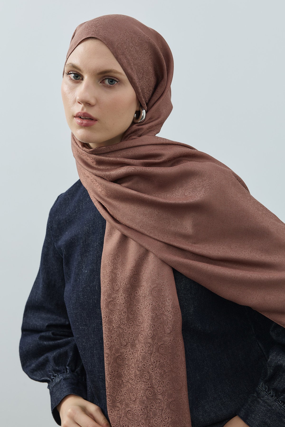 {{product_title}} - {{shop_name}} Şal Modelleri