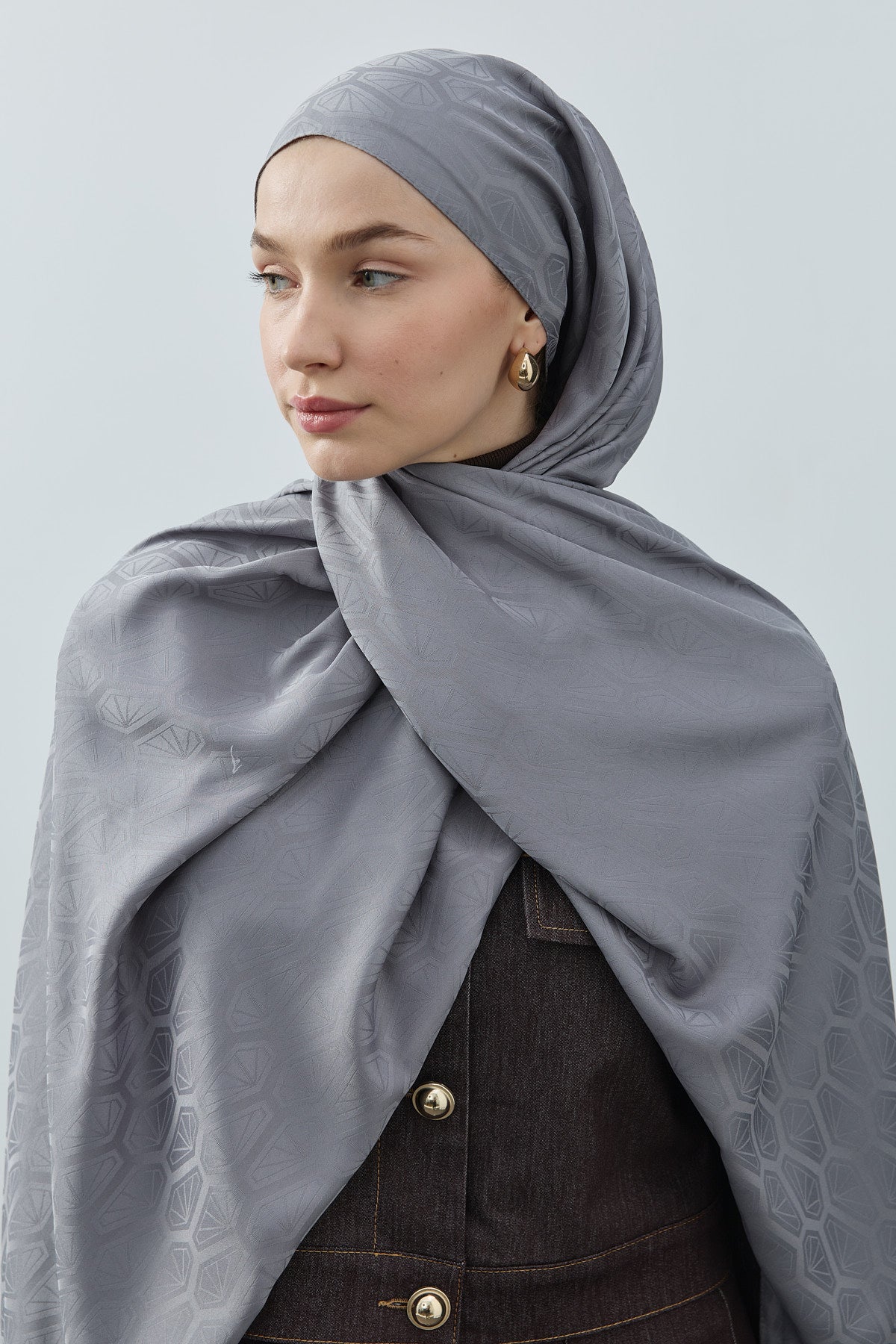 Fezah Prive Şal ve Eşarp Modelleri- {{ file.title }}