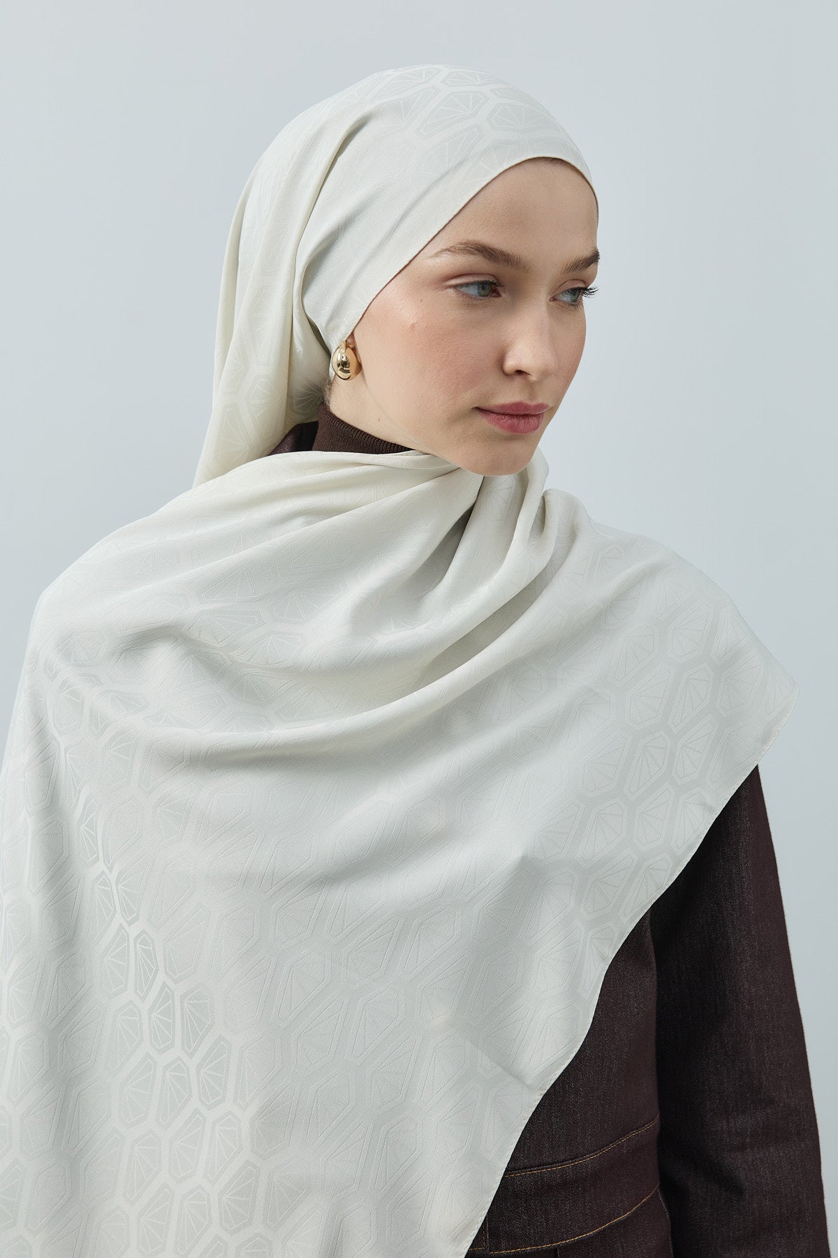 Fezah Prive Şal ve Eşarp Modelleri- {{ file.title }}