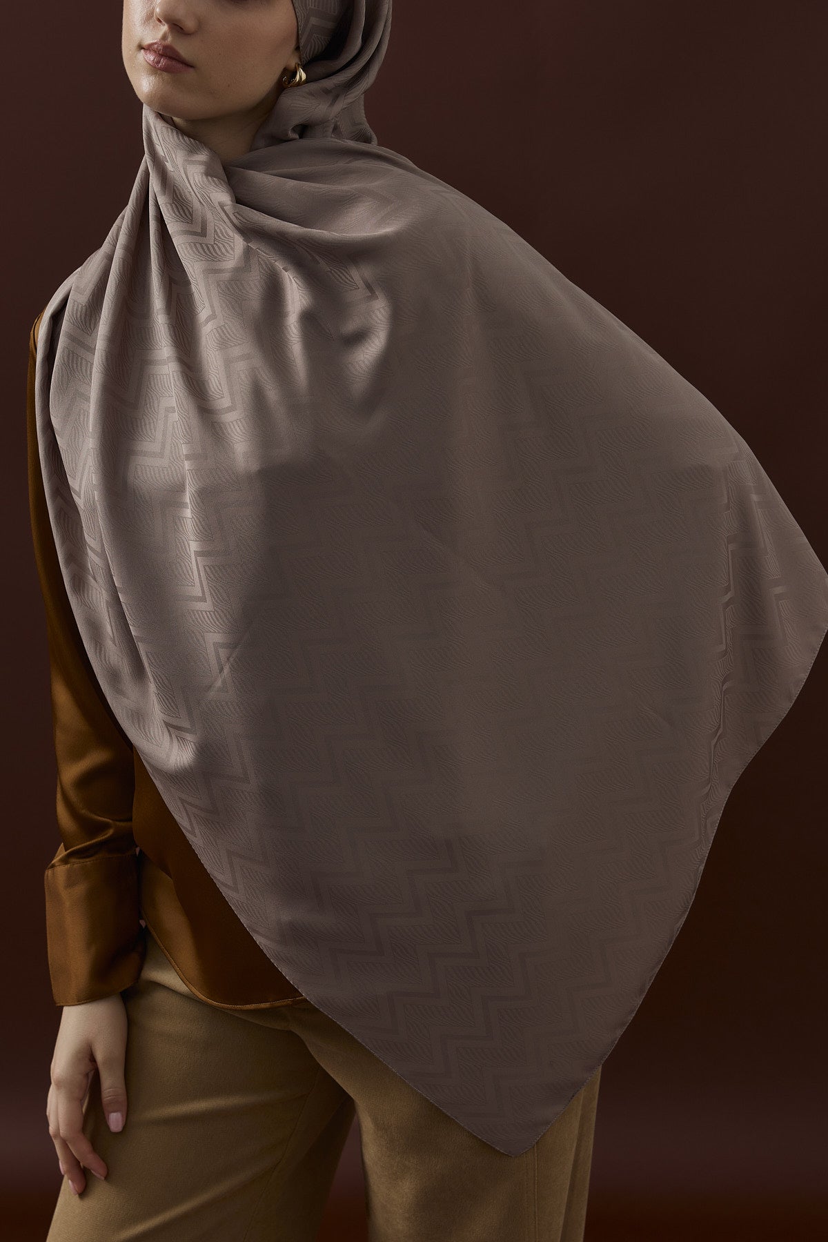 Fezah Prive Şal ve Eşarp Modelleri- {{ file.title }}