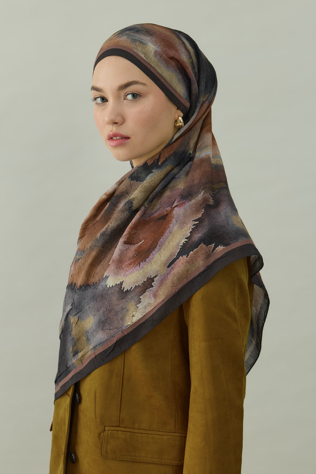 Fezah Prive Şal ve Eşarp Modelleri- {{ file.title }}