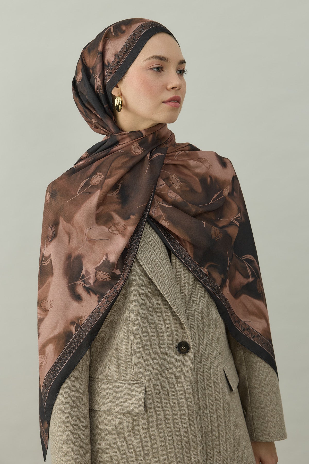 Fezah Prive Şal ve Eşarp Modelleri- {{ file.title }}