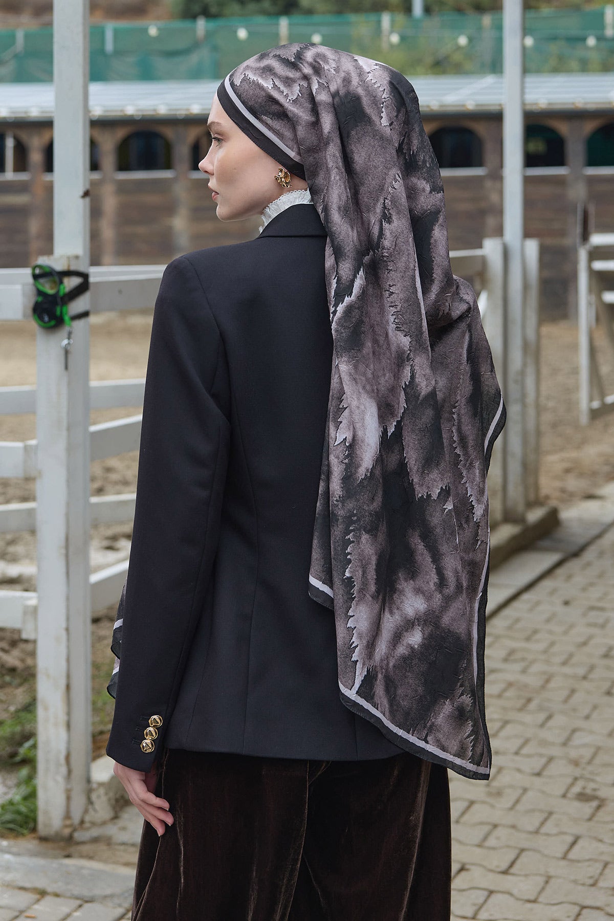 Fezah Prive Şal ve Eşarp Modelleri- {{ file.title }}